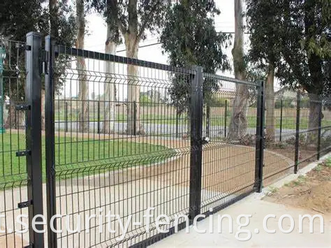 Vendita calda in polvere o recinzione in rete a filo saldato zincato rivestito in PVC